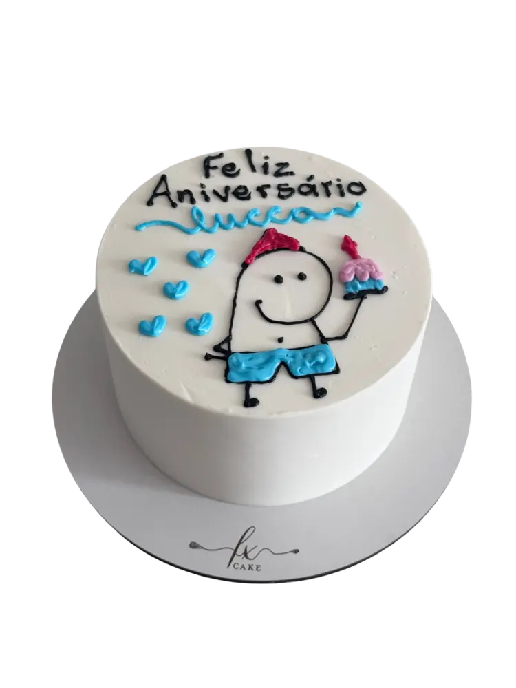 Bento cake com boneco e a frase Feliz Aniversário
